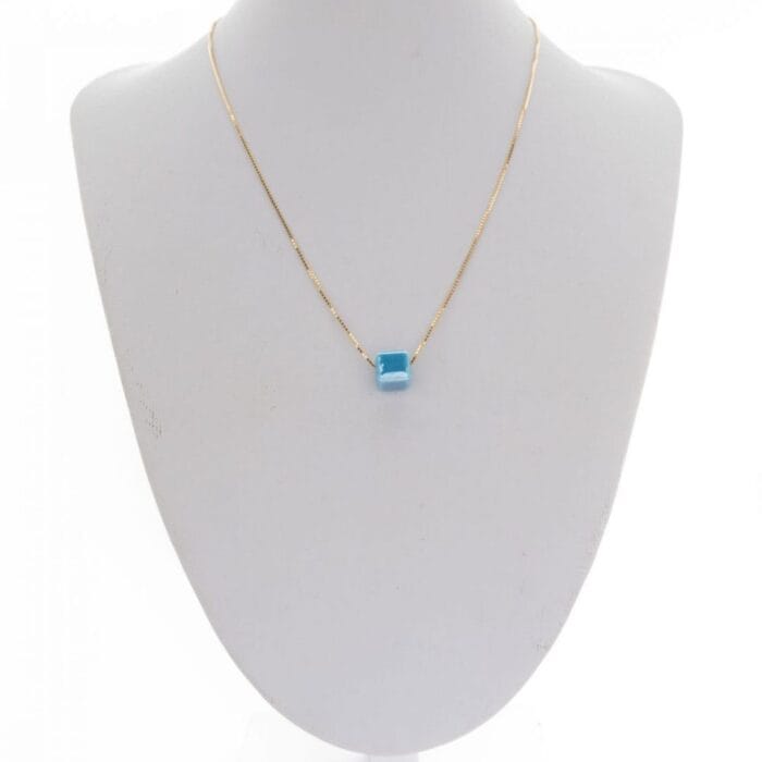 Ασημένιο κολιέ επιχρυσωμένο με τυρκουάζ κύβο- Sky Cube Serenity