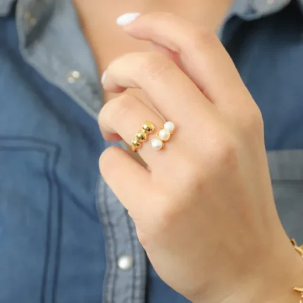 Επίχρυσο ατσάλινο δαχτυλίδι με πέρλες- Pearl Ring