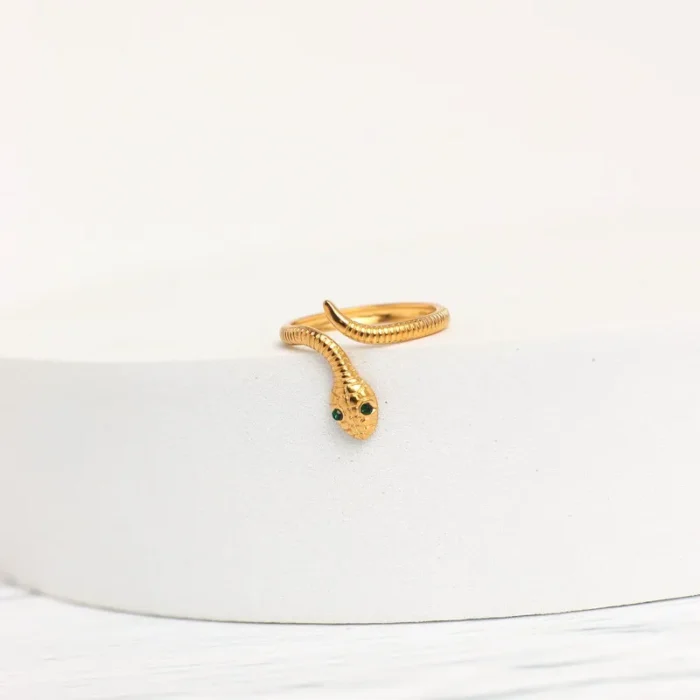 Επίχρυσο ατσάλινο δαχτυλίδι σε σχέδιο φιδιού - Serpent Ring