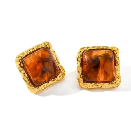 Επίχρυσα σκουλαρίκια τετράγωνα από ατσάλι και ρητίνη- Amber Square
