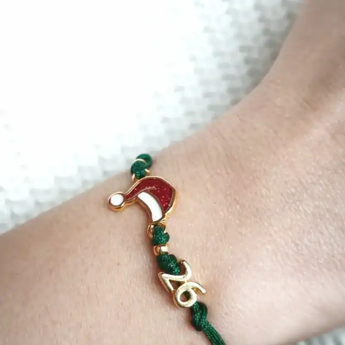 Βραχιόλι Γούρι 2026 - Σκούφος Άγιου Βασίλη με πράσινο κορδόνι